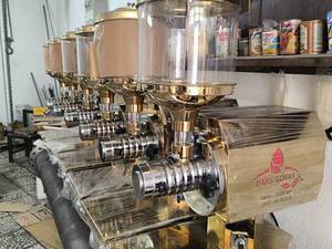 فروشگاه مواد غذایی راوین