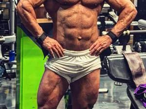 مربی تخصصی بدنسازی یاشار ملکیان