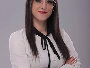 مرکز تخصصی میکروبلیدینگ آذین قربانی در رشت