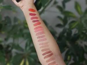 فروشگاه آرایشی بهداشتی گالری ترنج در اصفهان