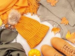 راهنمای خرید لباس مناسب فصل پاییز + 10 ترند پاییز 1401