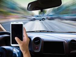 هولدر موبایل برای ماشین ناجی سرنشینان در سفرهای جاده ای و نوروزی