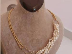 گردنبند مروارید و طلا