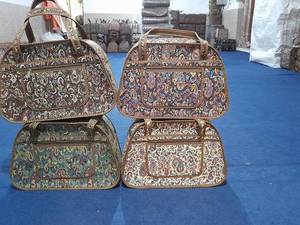 تولیدی کیف هلالی 