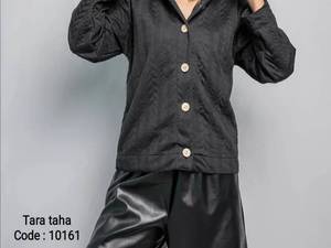 کت کلاهدار جلو دکمه