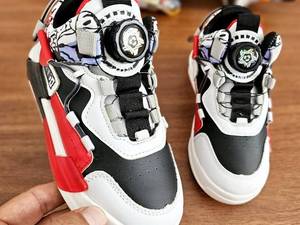 خرید کفش اسپرت بچگانه درمراغه