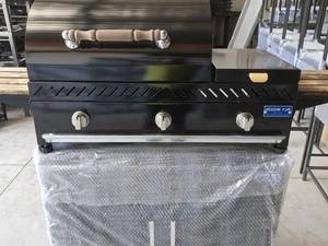 باربیکیو گازی درب کانادایی