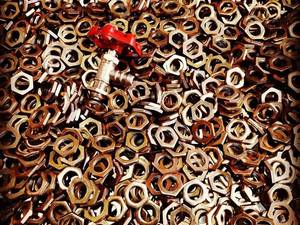 فروش عمده مهره فولادی پشتی شیر