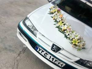 گل‌آرایی ماشین عروس در گچساران