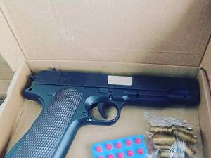 تفنگ رگباری شارژی ژله ای و تفنگ پوکه پران