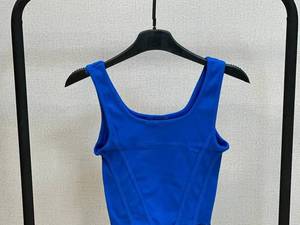 کراپ تاپ دخترانه در یزد