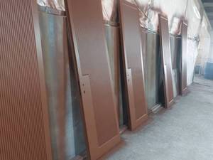 خرید درب گردویی پلی اورتان