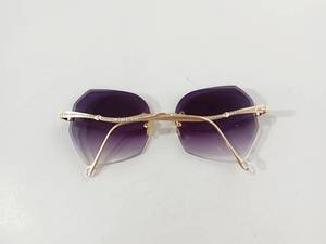 بهترین مارک های عینک آفتابی در سنندج