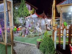 کافه رستوران با آلاچیق سنتی در رشت