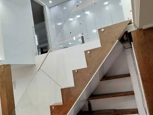 ساخت نرده شیشه‌ای پله دوبلکس در شهریار