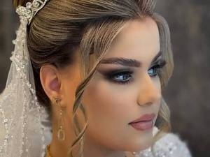 میکاپ حرفه ای عروس در منطقه نیاوران تهران