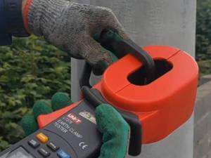 تجهیزات نصب ترانس هوایی در رودسر