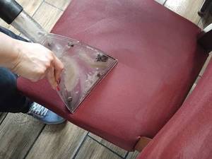 شستشوی صندلی رستورانی و کافه‌ای در رشت