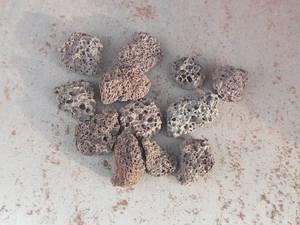 فروش پوکه معدنی بادامی قروه در خرم آباد 