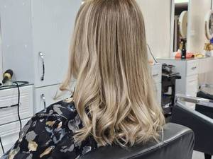 خدمات رنگ مو بدون آسیب در کرمانشاه 