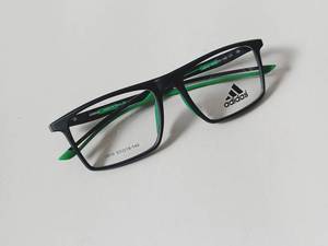 عینک کائوچویی مردانه در سنندج