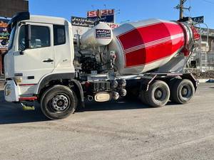 خدمات تعمیر ماشین‌آلات بتنی در مشهد