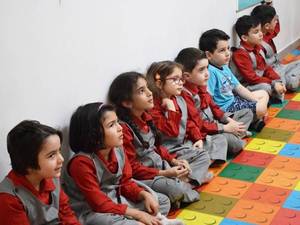 مهدکودک با برنامه‌های آموزشی متنوع در میرداماد