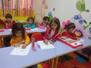 مهدکودک و پیش‌دبستانی حرفه‌ای در میرداماد