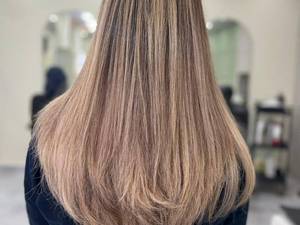 هزینه بالیاژ مو در سالن زیبایی انزلی