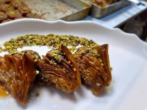 خرید اینترنتی باقلوا تبریز