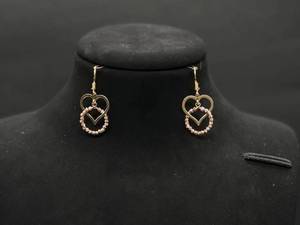  خرید گوشواره کم اجرت در رشت