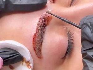 میکروبلیدینگ ابرو در کرمانشاه