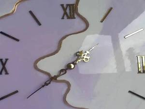 ساعت دفرمه رزینی سفید یاسی در مشهد