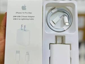 قیمت شارژر آیفون 14 Pro Max در شیراز
