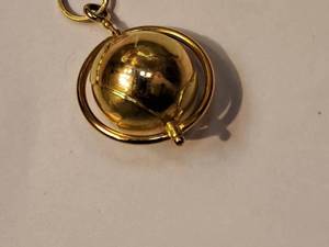 پلاک طلای نوستالژی کره زمین در رشت