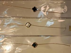 قیمت دستبند ونکلیف طلا در رشت