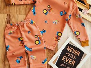 عمده فروشی لباس بچه گانه وارداتی گناوه