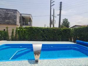 استخر فایبرگلاس آماده برای باغ در نوشهر