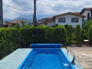 استخر فایبرگلاس آماده برای باغ در نوشهر