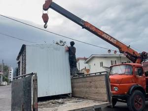 خدمات تخلیه کانکس با جرثقیل کفی در نوشهر 