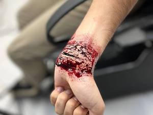 آموزش گریم زخم سینمایی در تهران