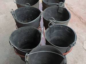 سازنده فرغون سطلی جمع‌آوری میوه بوکان