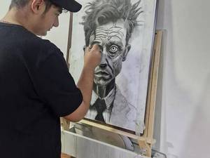 کلاس‌های نقاشی برای کودکان و بزرگسالان