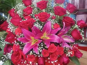 سفارش آنلاین باکس گل خواستگاری شهرک غرب