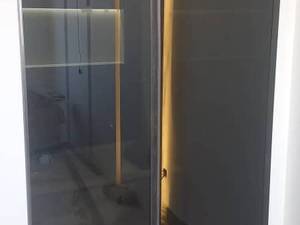 سفارش درب ریلی شیشه دودی در اصفهان