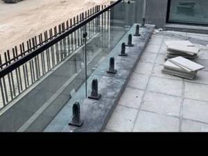 ساخت هندریل شیشه‌ای لمینت در اقلید