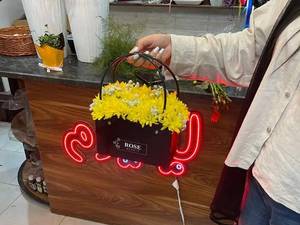 خرید باکس گل کوچک شیک در گچساران