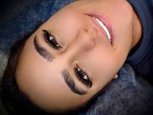 اکستنشن مژه طبیعی در شهرری