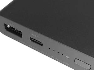 پاوربانک وایرلس شیائومی مدل WPB15DZM ظرفیت 20000 میلی آمپر