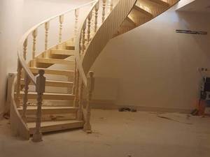 هزینه ساخت پله پیچ در ویلا قزوین